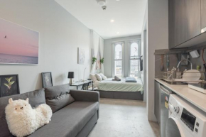 Modern Double Studio Room - AC - 1Mins to Central - Nearby Most Sydney Hotspots, Sydney